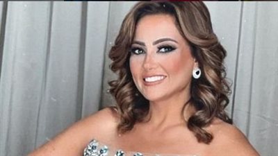 هاني البحيري: بشرى أحيت موضة السيتنيات بفستانها الفرعوني في مهرجان القاهرة للدراما