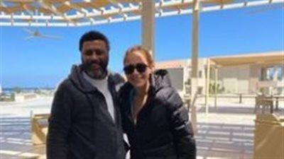 منة شلبي تمازح محمد جمعة 