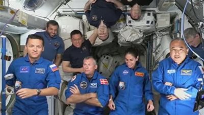 سلطان النيادي يستقبل 4 رواد جدد في محطة الفضاء الدولية