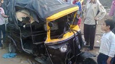 إصابة 5 أشخاص في تصادم سيارة وتوك توك بالدقهلية 