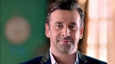 كريم عبدالعزيز يكشف أسباب تأجيل الحشاشين.. لعب عيال يجمعه بـ منى زكي