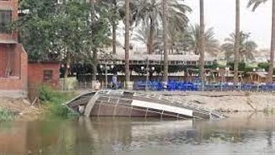 وفاة عامل والبحث عن الآخر إثر غرق جزئي لمركب نيلي متهالكة بالأقصر 