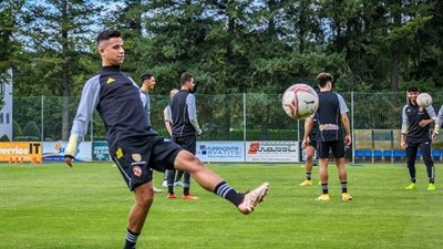 رضا سليم يظهر لأول مرة في مران الأهلي