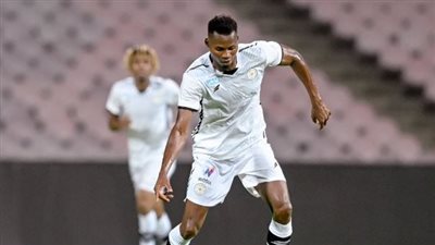 جمهور الشباب يهاجم حبيب ديالو بسبب هجمة أمام الرياض