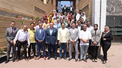 محافظ بني سويف يتابع المقابلات الشخصية لـ 1000 قائد سكاني للعمل ”متطوعين ”