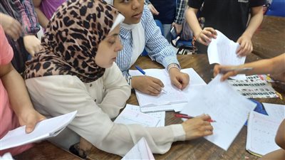 ورشة الخط العربي تواصل تقديم شرح مفصل للطفل بقصر ثقافة أسيوط 