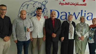 وزارة العمل: جولة في شركة مستلزمات طبية بالإسماعيلية لتعزيز علاقات العمل