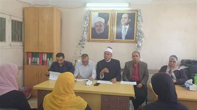 إجراء المقابلات الشخصية لاختيار عاملات رياض أطفال بمعاهد الغربية الازهرية 