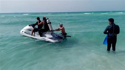 غرق موظف  وزوجه نجله باحدى القرى السياحية بالاسكندرية 