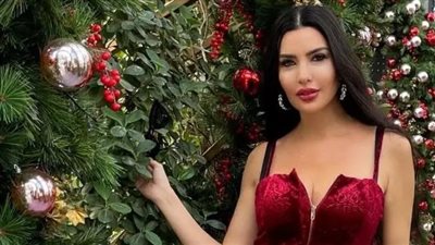 لاميتا فرنجية تتألق بالبرتقالي الجريء في دبي (صور)