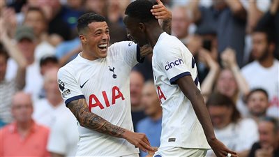 توتنهام يستهدف ضم جوهرة برشلونة