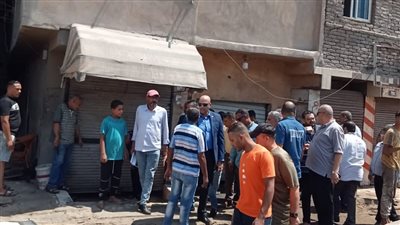 حى المطرية يشن حملة لرفع اشغالات من شارع ترعة الاسماعلية 