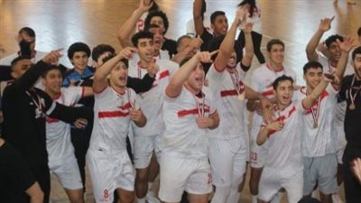 مرتبط  يد الزمالك 2004 يهزم المعادي 32 - 22