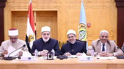 مجلس جامعة الأزهر يهنئ الدكتور شوقي علام بثقة رئيس الجمهورية