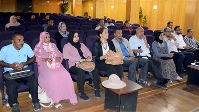 الأقصر.. عقد لقاء مع المتقدمين للدورة الثانية من المبادرة الوطنية للمشروعات الخضراء