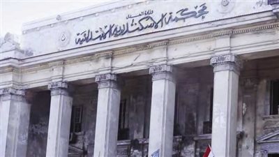 ضبطه في حضن زوجته.. المشدد 15 عامًا للمتهم بإنهاء حياة صديقه 