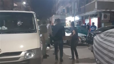 بعد شكاوى المواطنين.. حملة تطهير وتنظيف لشارع أحمد علوبة فى أسيوط