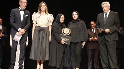 في لافتة إنسانية.. مهرجان المسرح التجريبي يكرم الناقدة الراحلة رنا أبو العلا