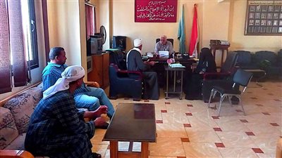 رئيس مجلس مدينة صدفا يستمع لشكاوى المواطنين 