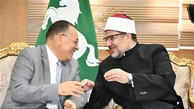 وزير الأوقاف: العناية ببيوت الله تعظيم لشعائره سبحانه