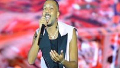 بعودة يا بلادي والبخت وحضور خاله من إيطاليا.. ويجز يحيي أقوى حفلاته بالعلمين