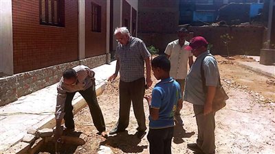 رئيس مدينة صدفا يتفقد مشروعات المبادرة الرئاسية 