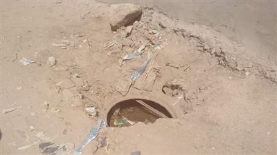 تسريب فى محبس يتسبب في ضعف المياه بقرية القمانة بنجع حمادي 