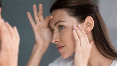 طبيبة تكشف أعراض نقص الفيتامينات المختلفة