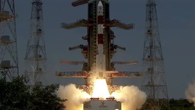 الصين تعتزم إرسال رحلة مأهولة إلى القمر