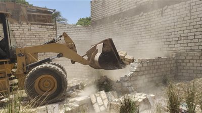 إزلة 67 حالة تعدِِ على الأرض الزراعية بالمنيا