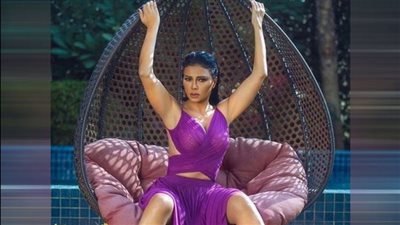 البيكيني يعكس أنوثة رانيا يوسف في الساحل الشمالي