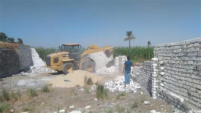 إزالة فورية لحالتى تعد بقرية المحروسة بقنا