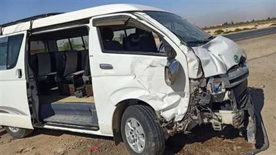 مصرع شخص وإصابة 13 شخصا في انقلاب ميكروباص بالشرقية