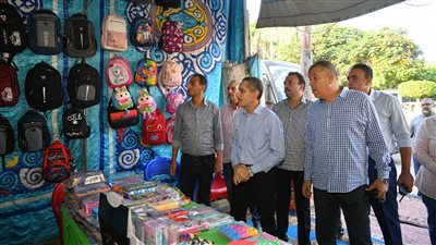 جولة لمحافظ الغربية للاطمئنان على استقبال العام الدراسي بكفر الزيات 