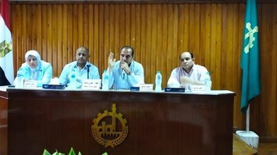 مجلس مدينة القناطر الخيرية يشدد على تكثيف الحملات المرورية 