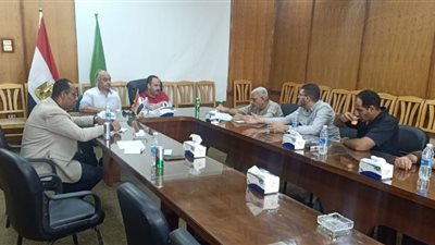 الكرسلي يتدخل لحل مشكلة تجار الأسماك بالإسماعيلية