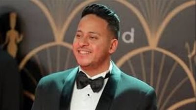 كريم عفيفى بجوار إسعاد يونس فى بطولة 