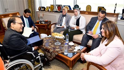  سها جندي تبحث قضايا الهجرة والمهاجرين في العاصمة الإدارية