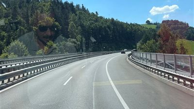 الجالية المصرية بالنمسا ترفع شعار: “جاينلك يا أهلي مهما كان الطريق صعبًا”