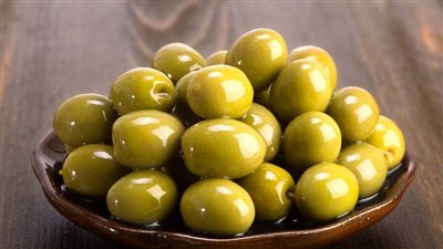 الطريقة الصحيحة لصنع مخلل الزيتون الأخضر