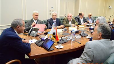  اجتماع موسع بالشعبة العامة للذهب للتحضير للنسخة الثالثة للمعرض الدولي للمجوهرات 