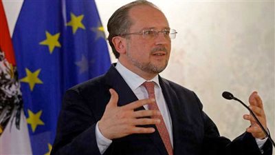 وزير خارجية النمسا: سلوك نشطاء المناخ مرفوض ويضر بالمجتمع