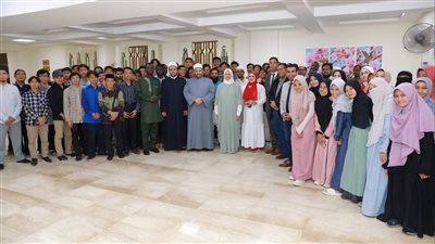   نهلة الصعيدي للوافدين: أشكر حرصكم على معرفة تاريخ الأزهر وحاضره