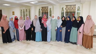 مستشارة شيخ الأزهر ترحب بالوافدين وتؤكد: مصر وطن لكل العالم