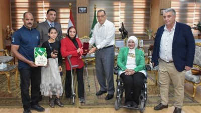 محافظ الشرقية يُكرم اللاعبة ريحاب رضوان بطلة العالم في رفع الاثقال البارالمبية