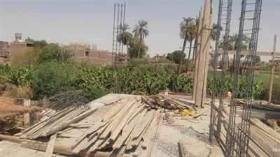 إيقاف أعمال بناء بقرية أبنود بقنا