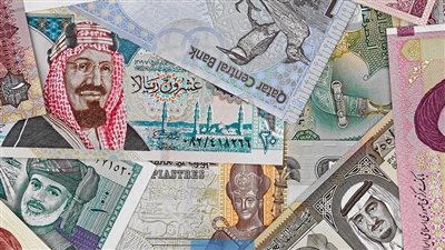 أسعار العملات العربية أمام الجنيه المصري بالبنك الأهلي اليوم الجمعة 