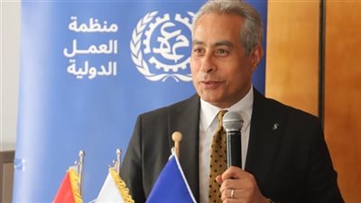 وزارة العمل تسلم عقود عمل لذوي همم بجنوب سيناء