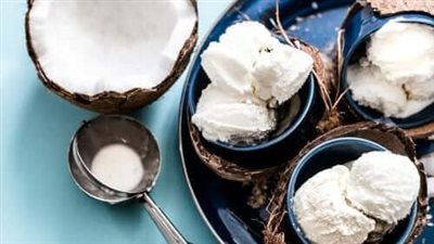 يحافظ على رطوبة جسمك| طريقة عمل آيس كريم بجوز الهند