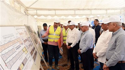 مدبولي يتفقد الأعمال الجاري تنفيذها بالمرحلة الأولى من الخط الرابع لمترو الأنفاق  